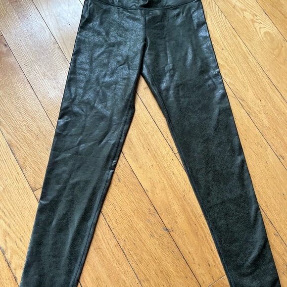 Faux Leather Leggings Offline by Aerie - Picture 3 of 3